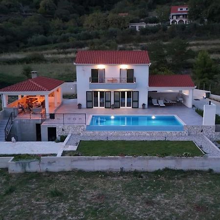克利斯Secluded House - Guaranteed Privacy - Heated Pool别墅 外观 照片
