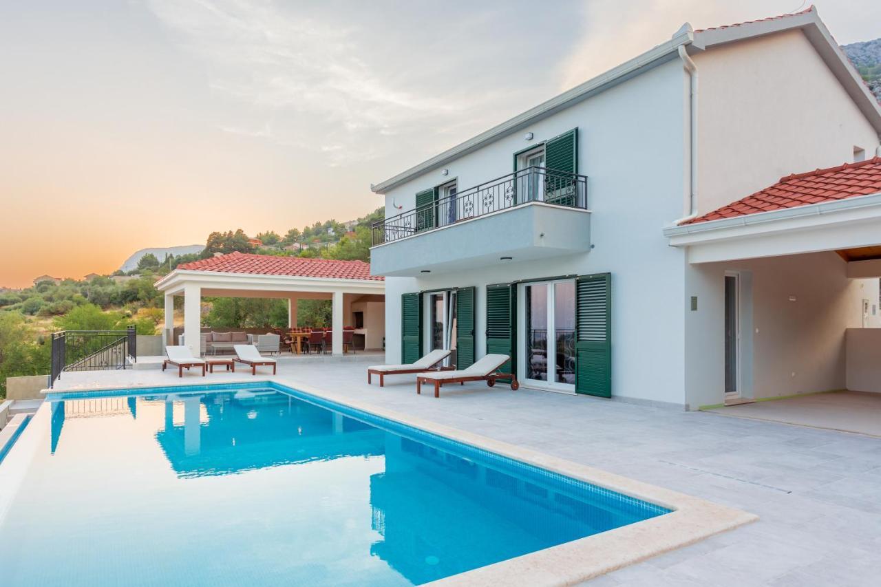克利斯Secluded House - Guaranteed Privacy - Heated Pool别墅 外观 照片